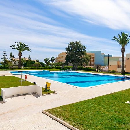 Acqua Vista Family Apartment - 200M From Beach Porches  Dış mekan fotoğraf